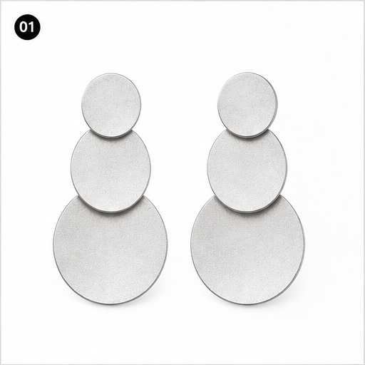 Boucles d’oreilles argentées à trois disques NIRMEN – vue de face
